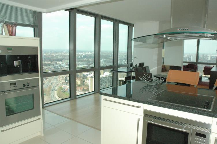 Property Details No. 1 West India Quay 2811 Luxury Property